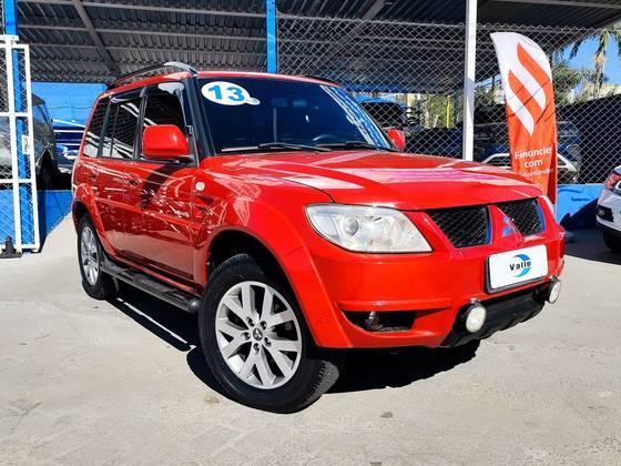 MITSUBISHI PAJERO TR4 2.0 4X4 16V 140CV FLEX 4P AUTOMÁTICO MITSUBISHI PAJERO TR4 2.0 4X4 16V 140CV FLEX 4P AUTOMÁTICO
